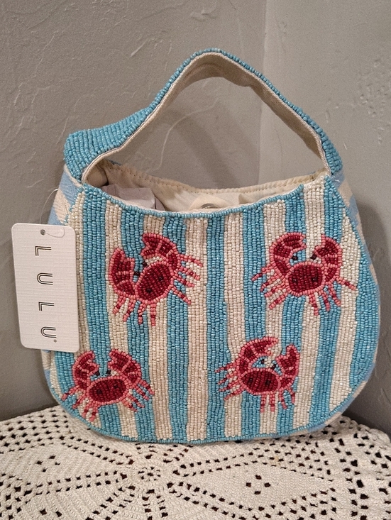 Lulu Made in India Handbags - Lulu Hand-Beaded Crab Beach Scene Arm Bag NWT Made In India